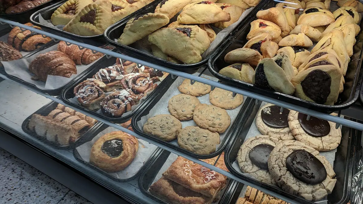 Granthams – bakery in Mirfield town centre